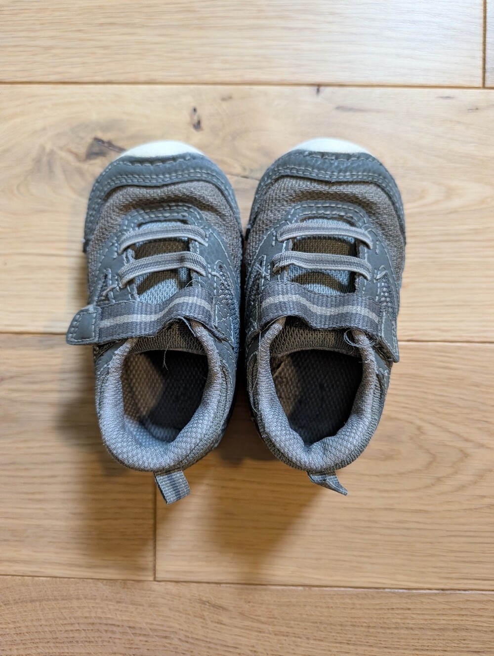 Stride Rite Early Walker Shoes